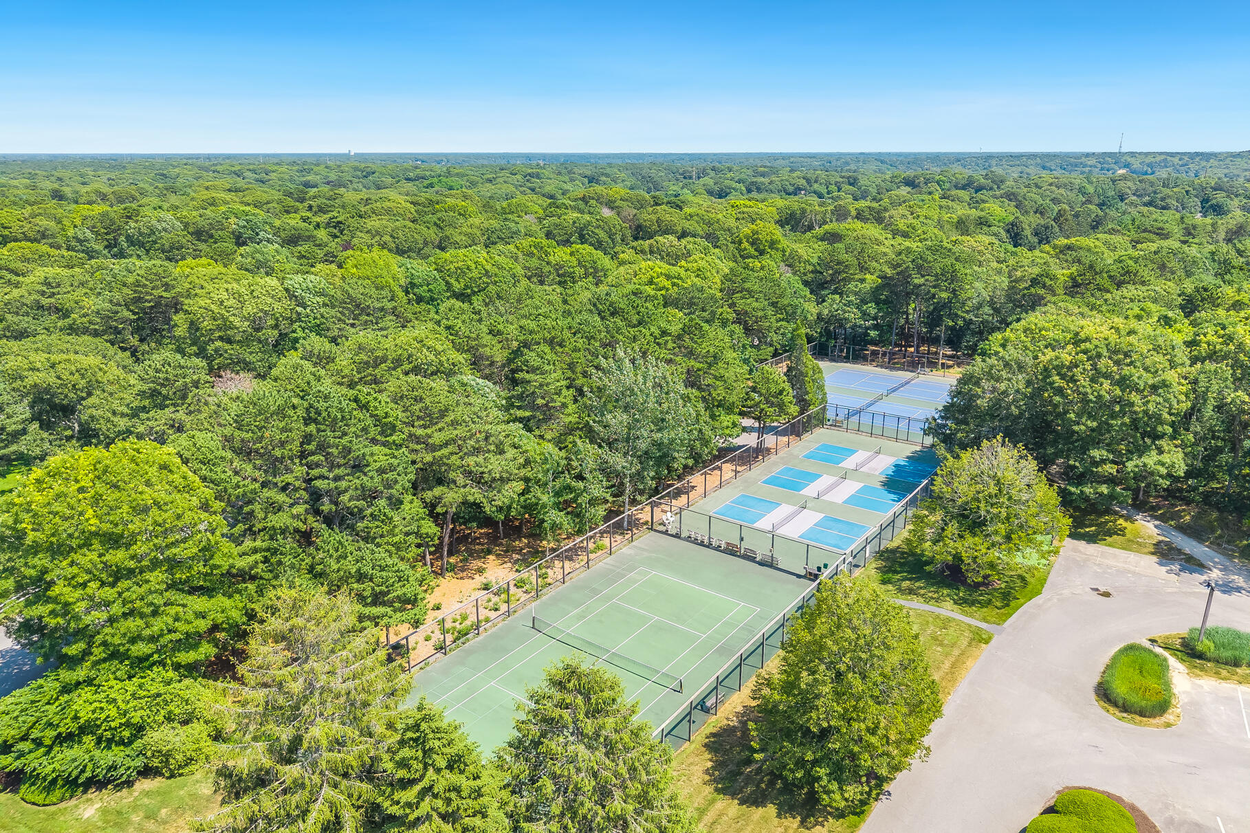 24 Oak Glen Village