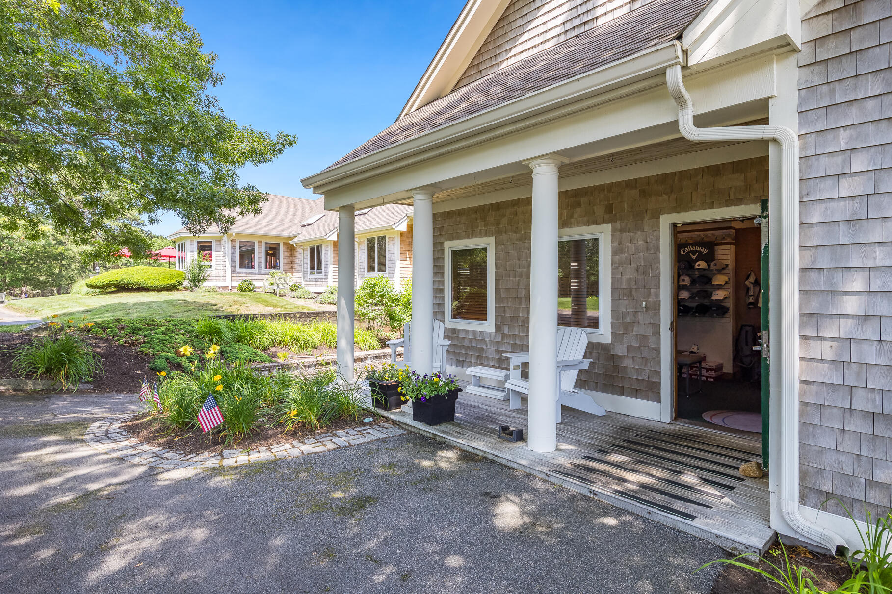 24 Oak Glen Village