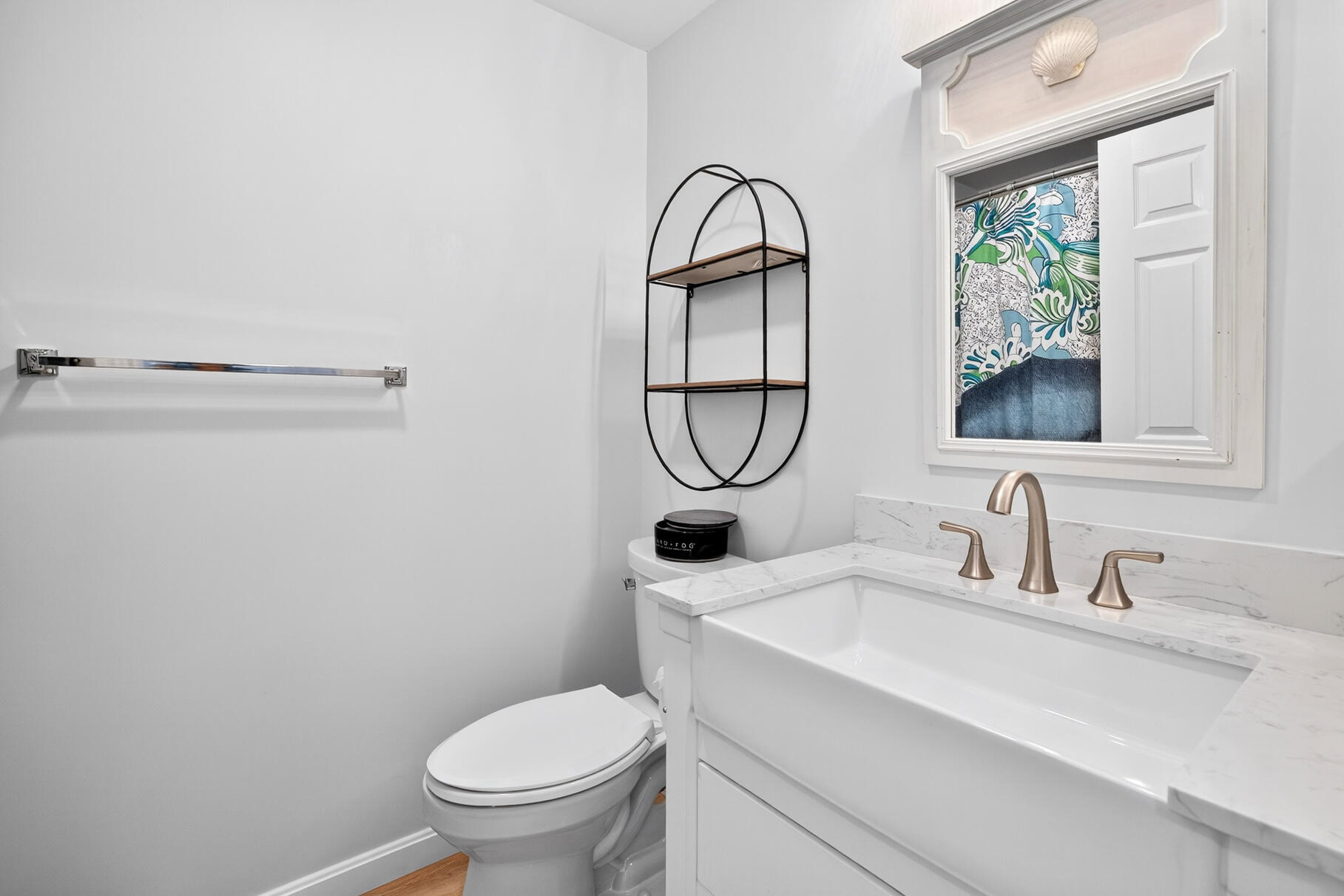 24 Oak Glen Village