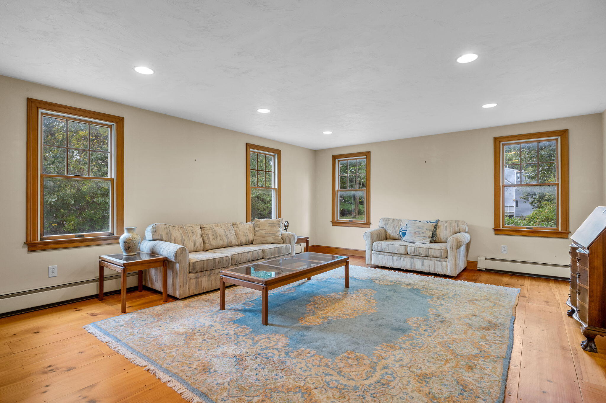 24 Minnetuxet Way