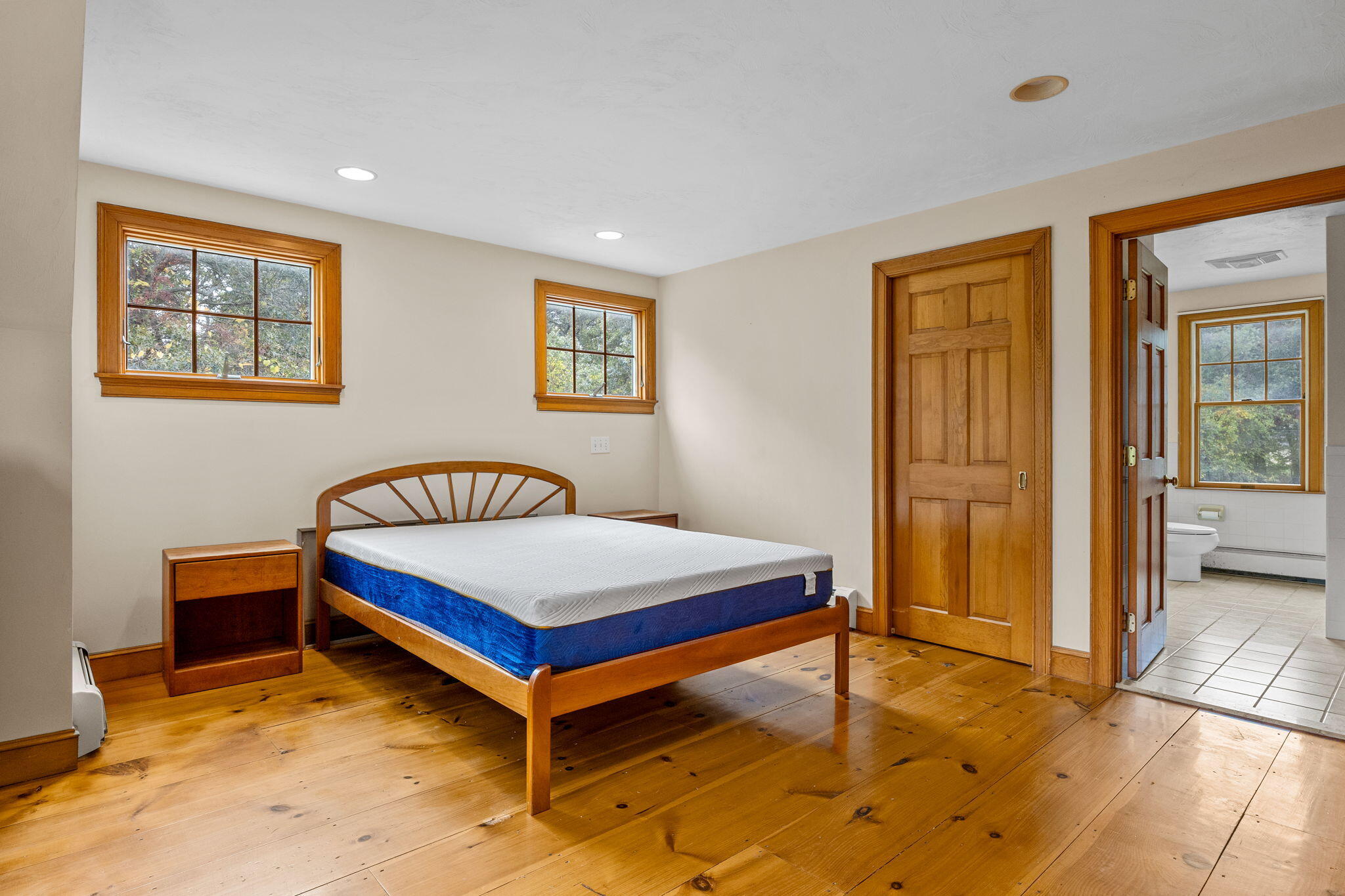 24 Minnetuxet Way