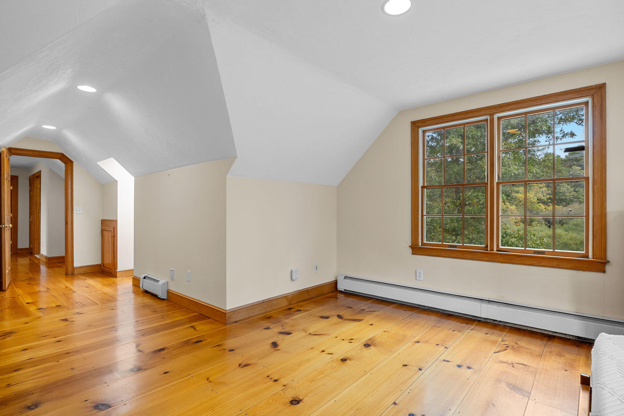 24 Minnetuxet Way