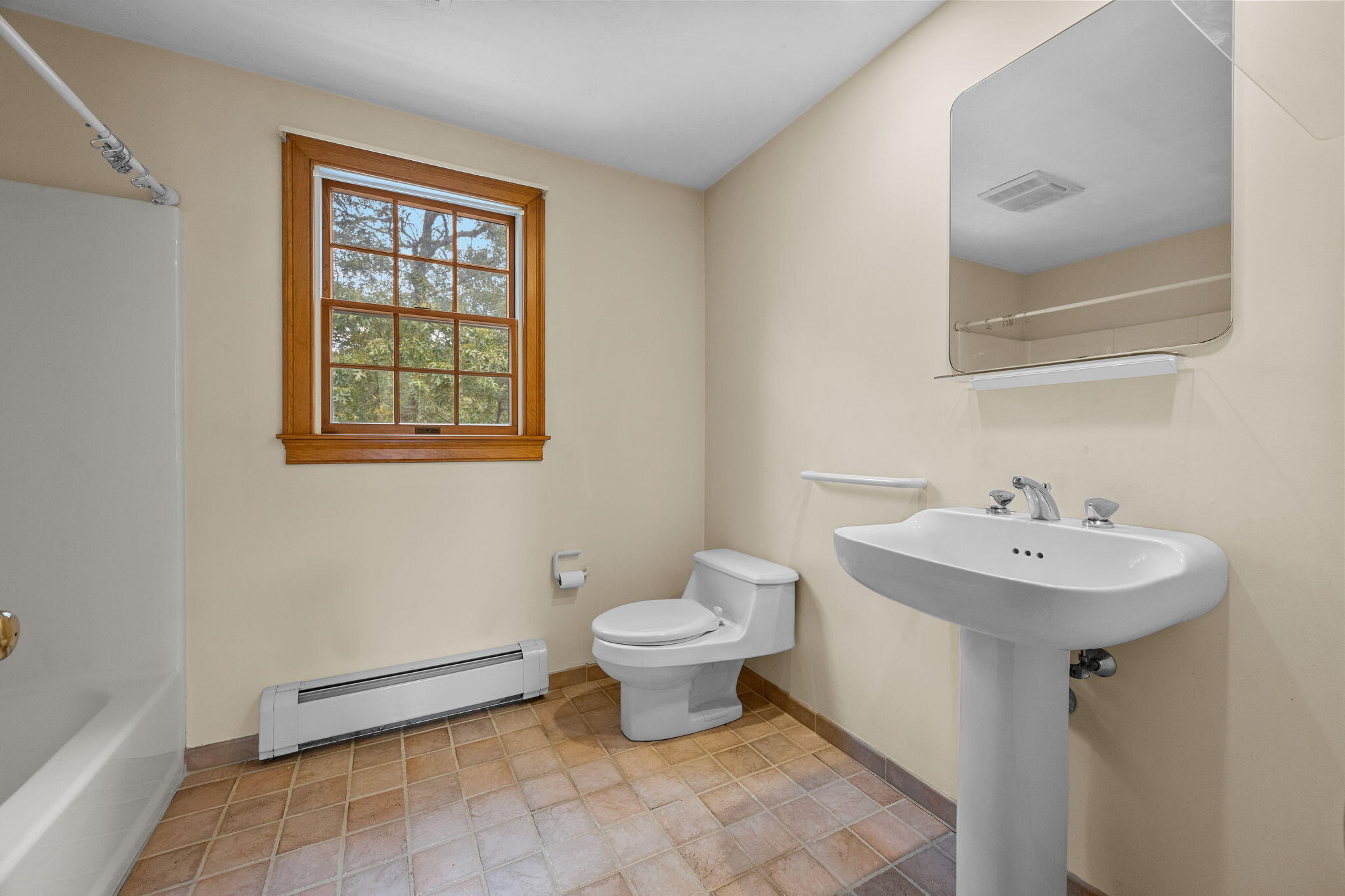 24 Minnetuxet Way