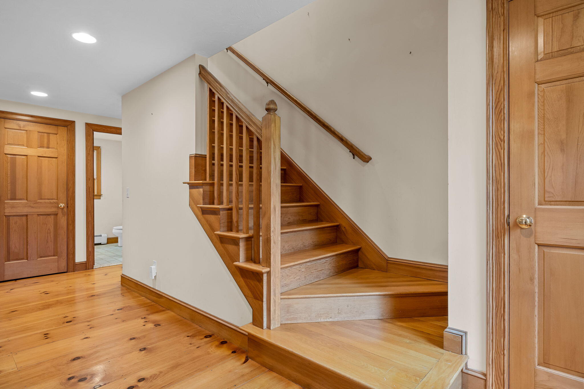 24 Minnetuxet Way