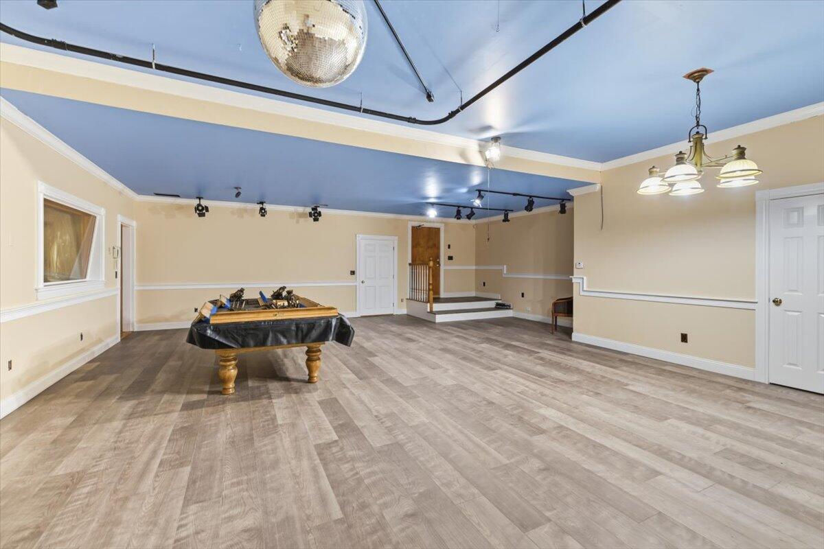 61 Airpark Drive