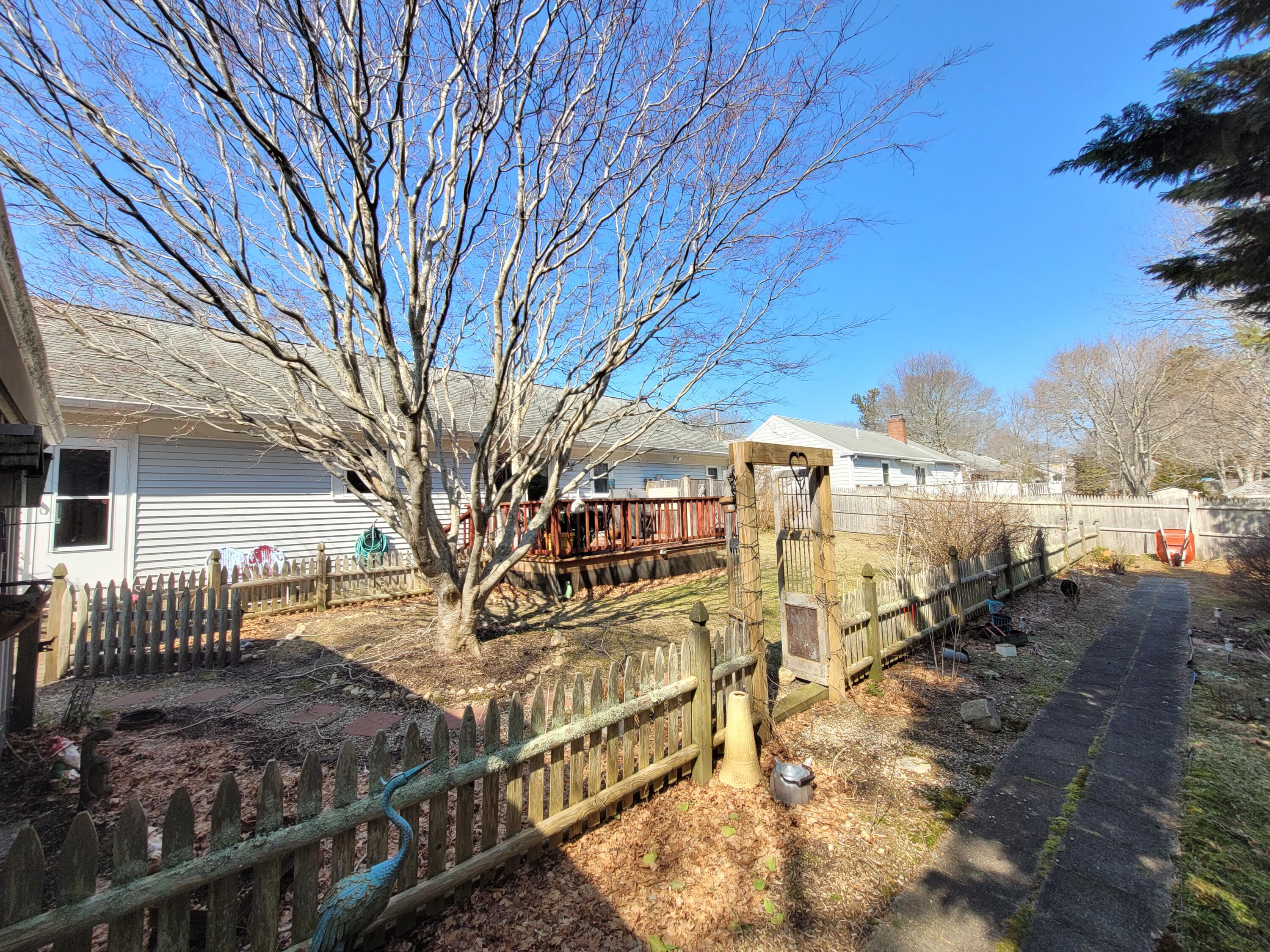 70 Trowbridge Path