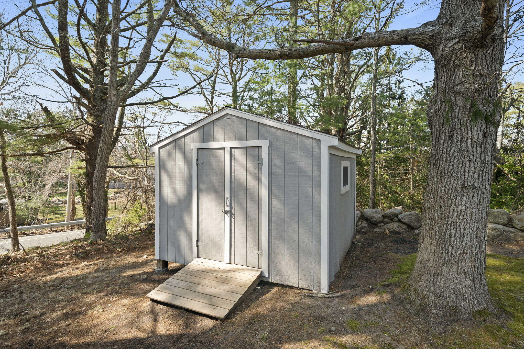 551 Shore Road