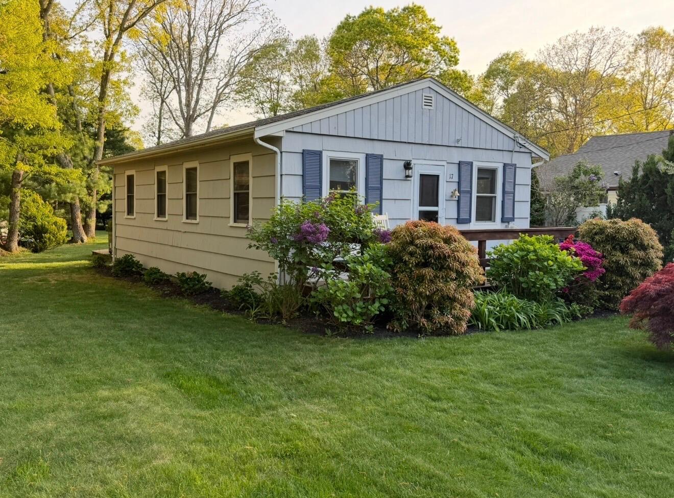 17 Suncrest Drive