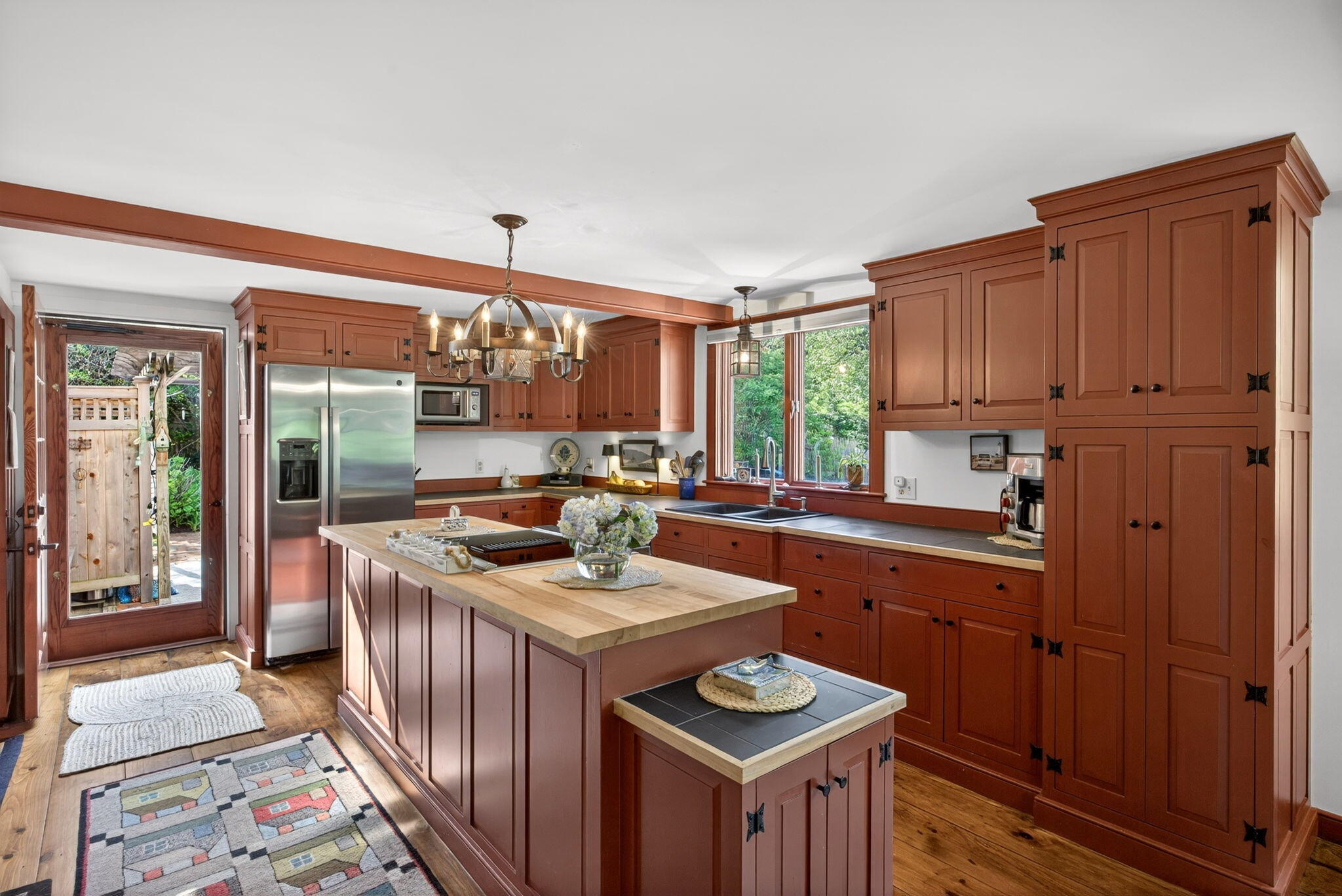 252 Massachusetts 6A