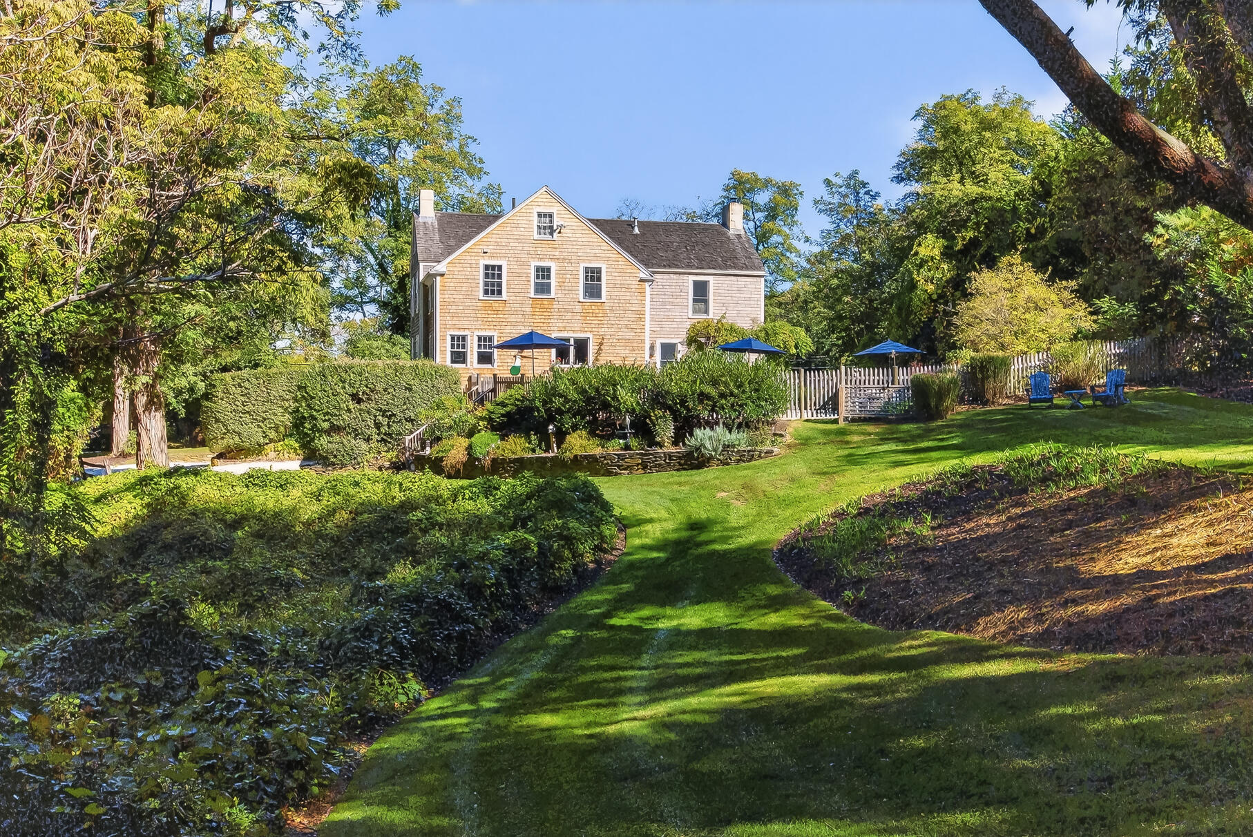 252 Massachusetts 6A
