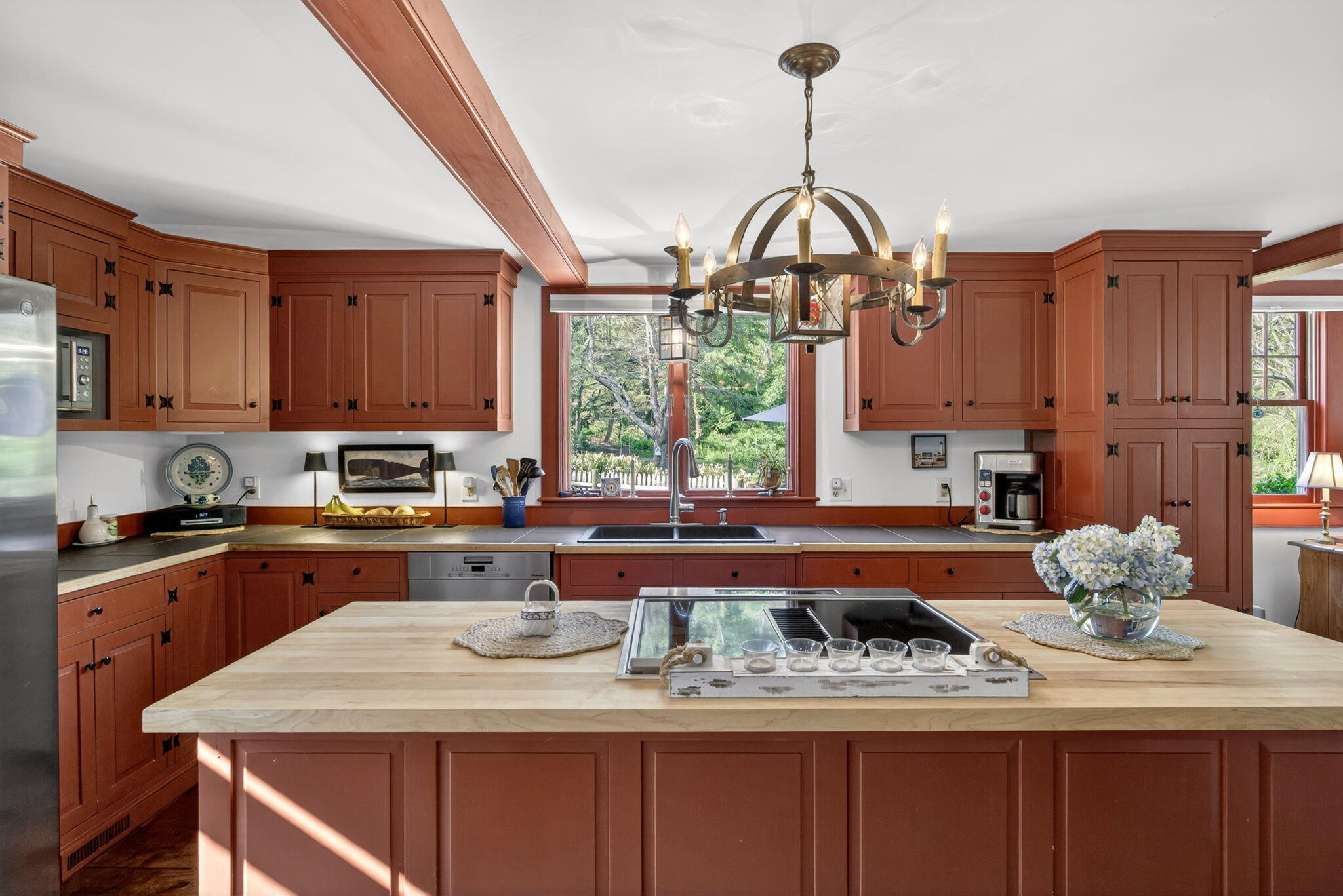 252 Massachusetts 6A
