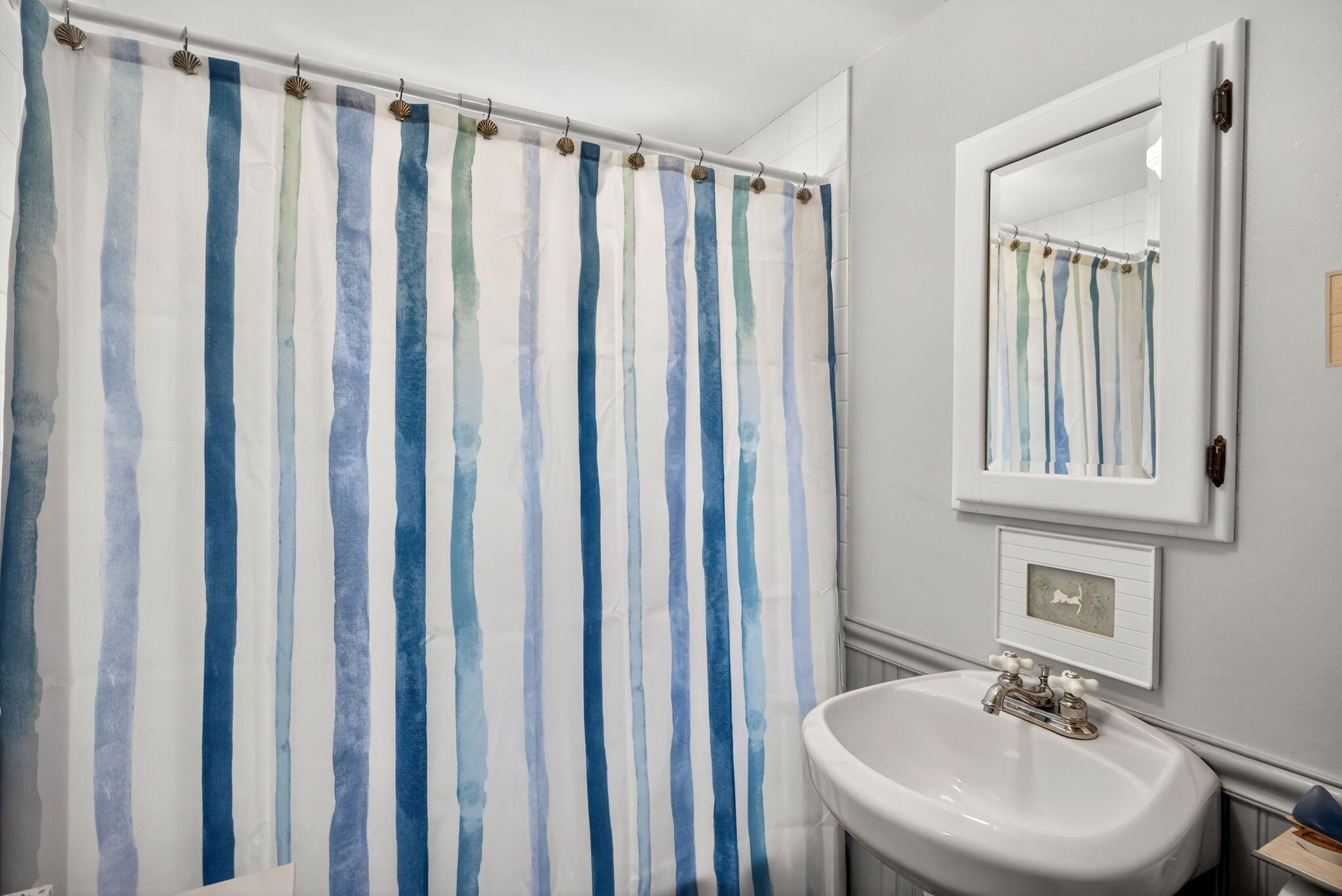 252 Massachusetts 6A