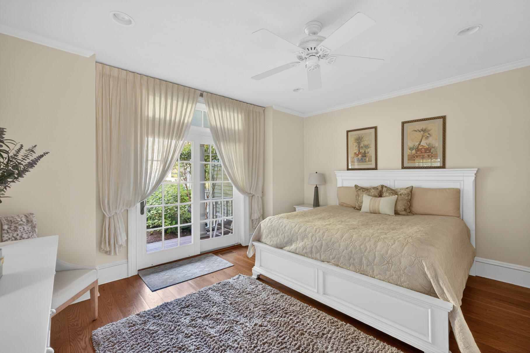 39 Naushon Road S