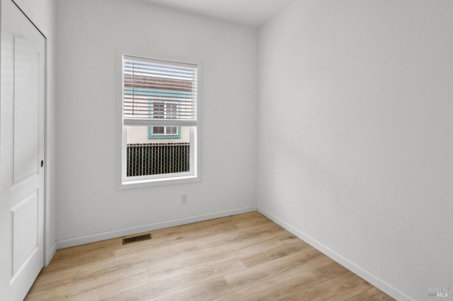 2130 Redwood Hwy #F14