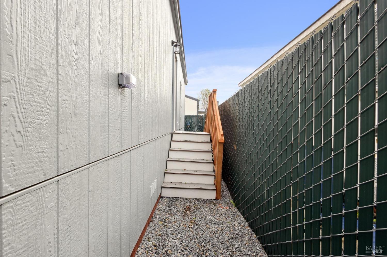 2130 Redwood Hwy #F14