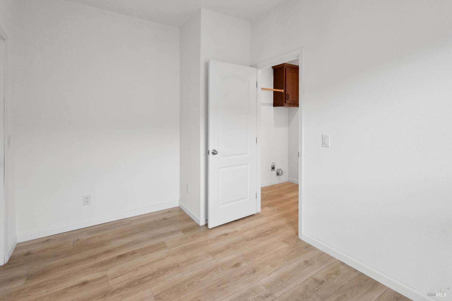 2130 Redwood Hwy #F14