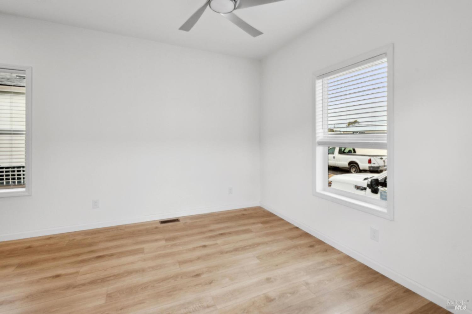 2130 Redwood Hwy #F14