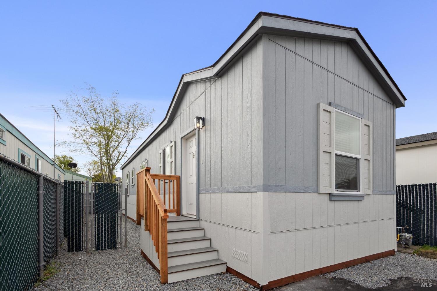 2130 Redwood Hwy #F14