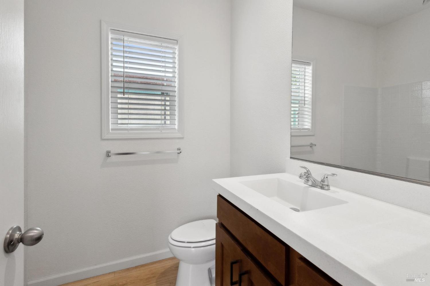 2130 Redwood Hwy #F14