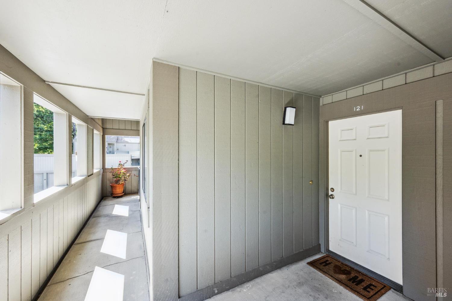 121 Quail Ct