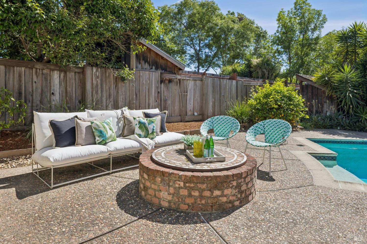 29 Andreas Circle
