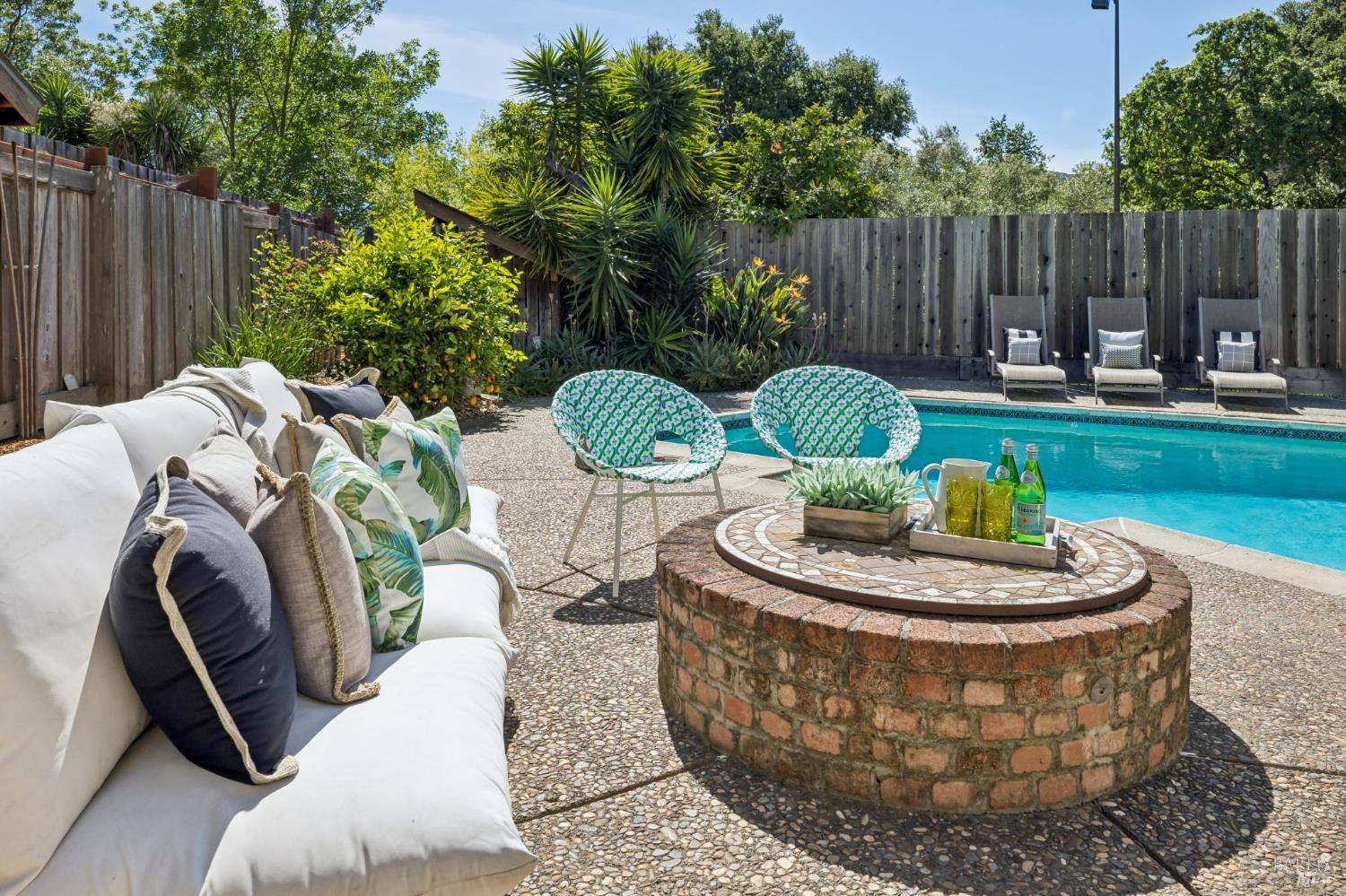 29 Andreas Circle
