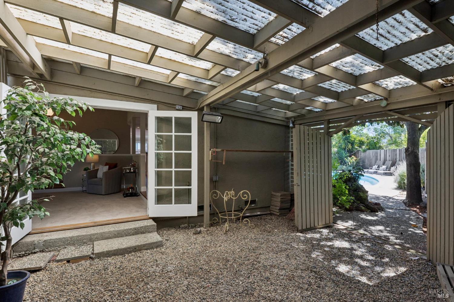 29 Andreas Circle