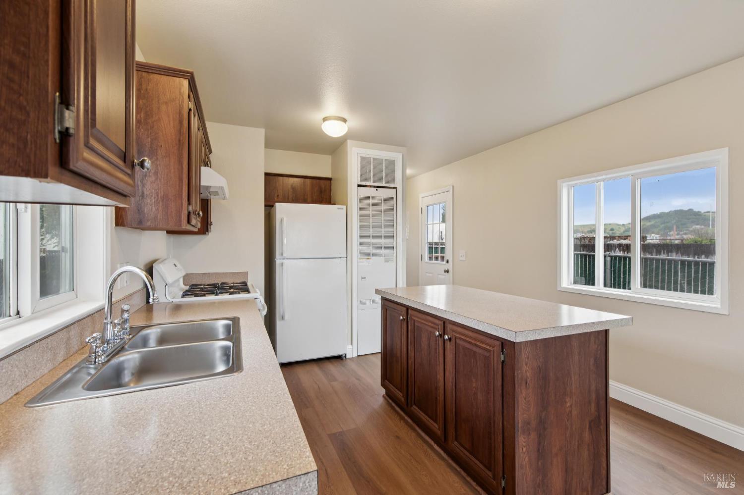 2130 Redwood Highway Unit: #C15