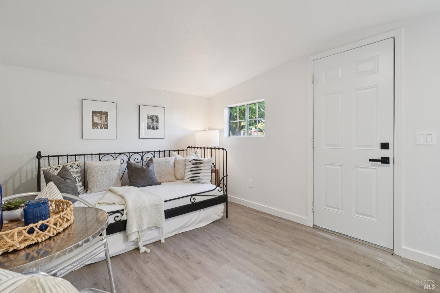 401 Alameda Del Prado