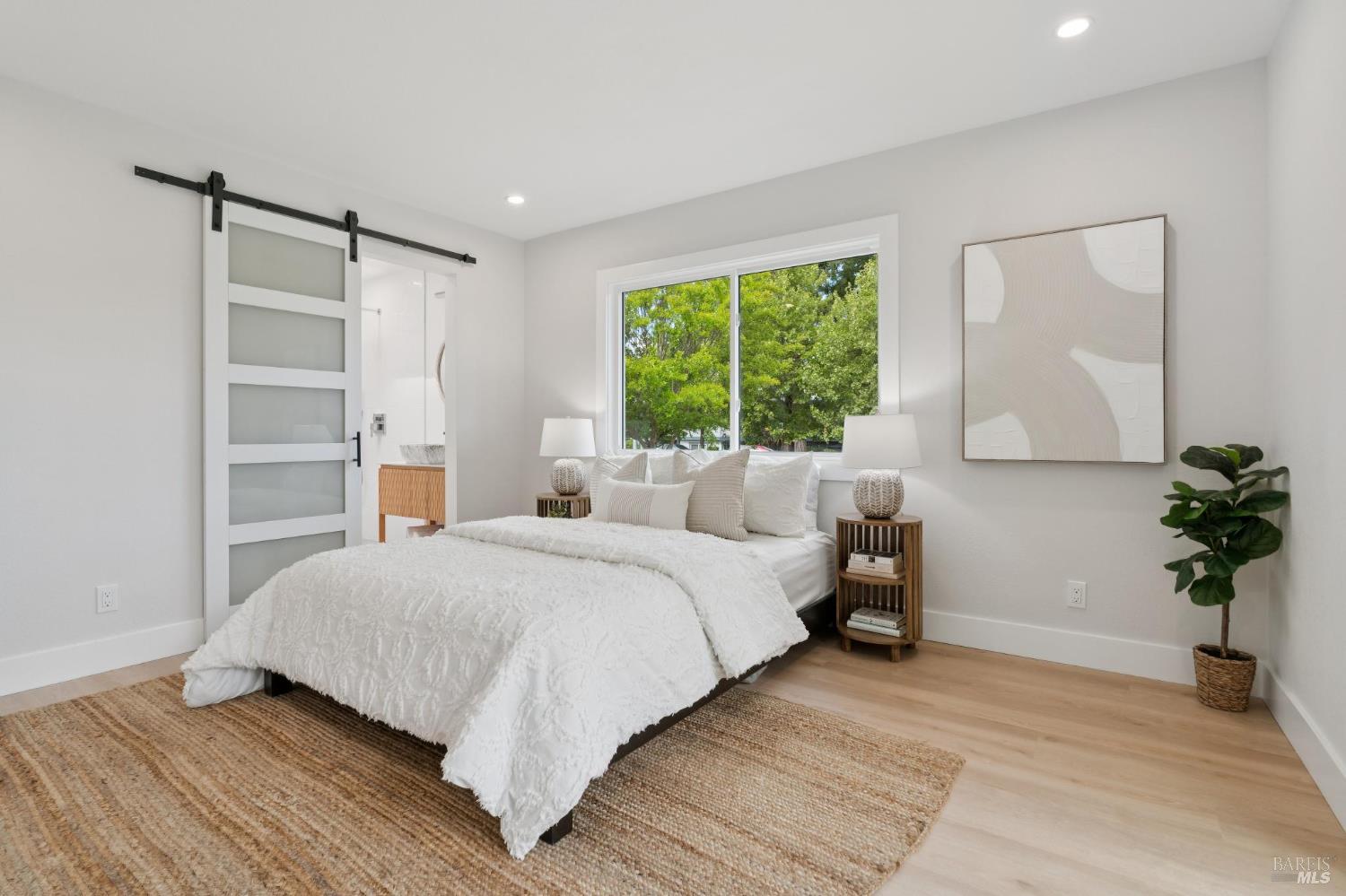 401 Alameda Del Prado