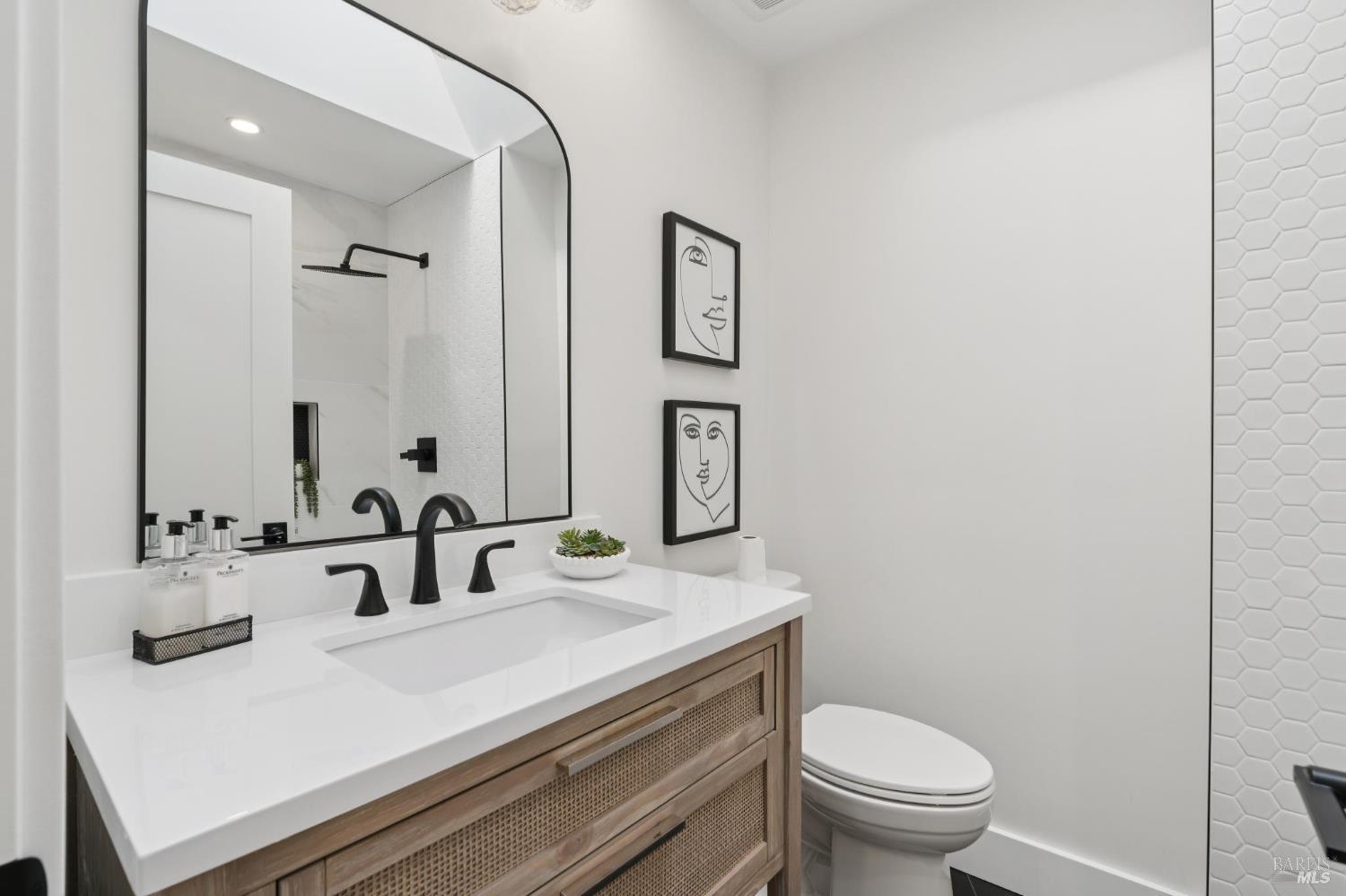 401 Alameda Del Prado