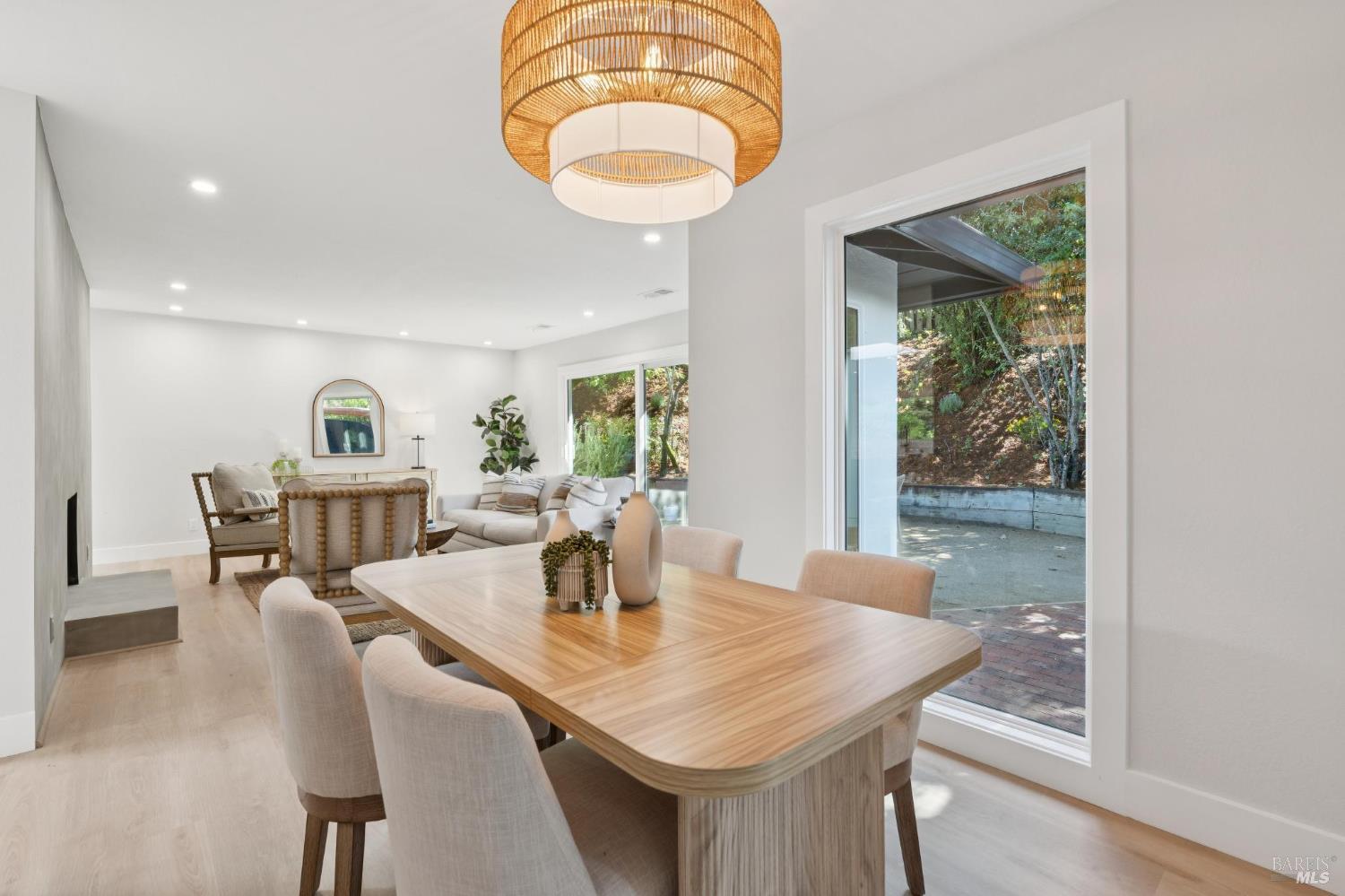 401 Alameda Del Prado