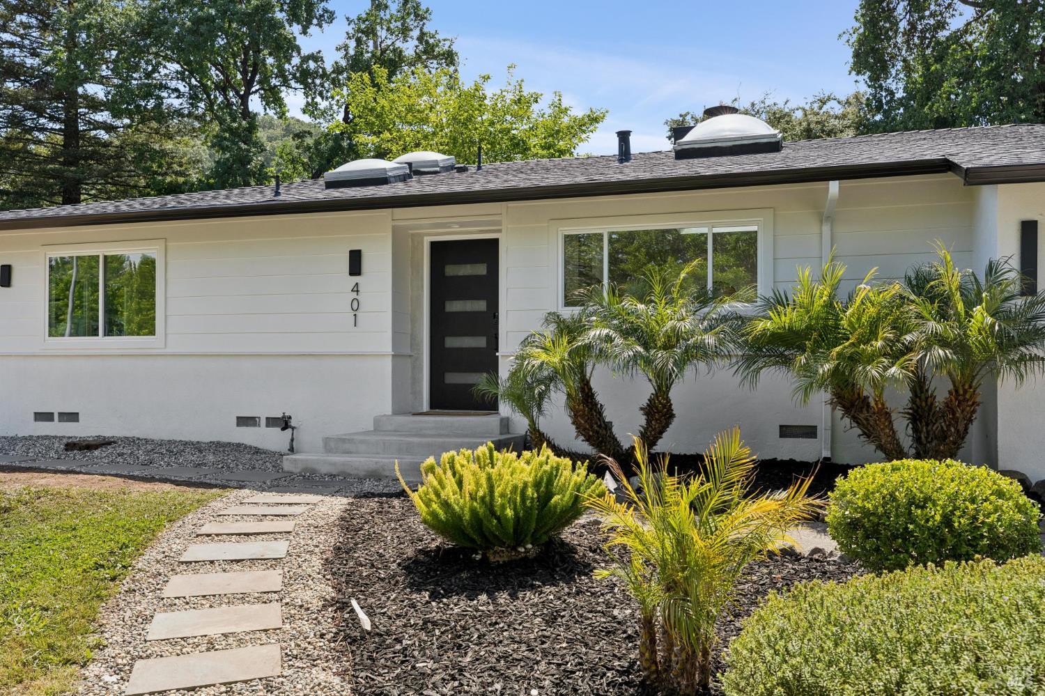 401 Alameda Del Prado