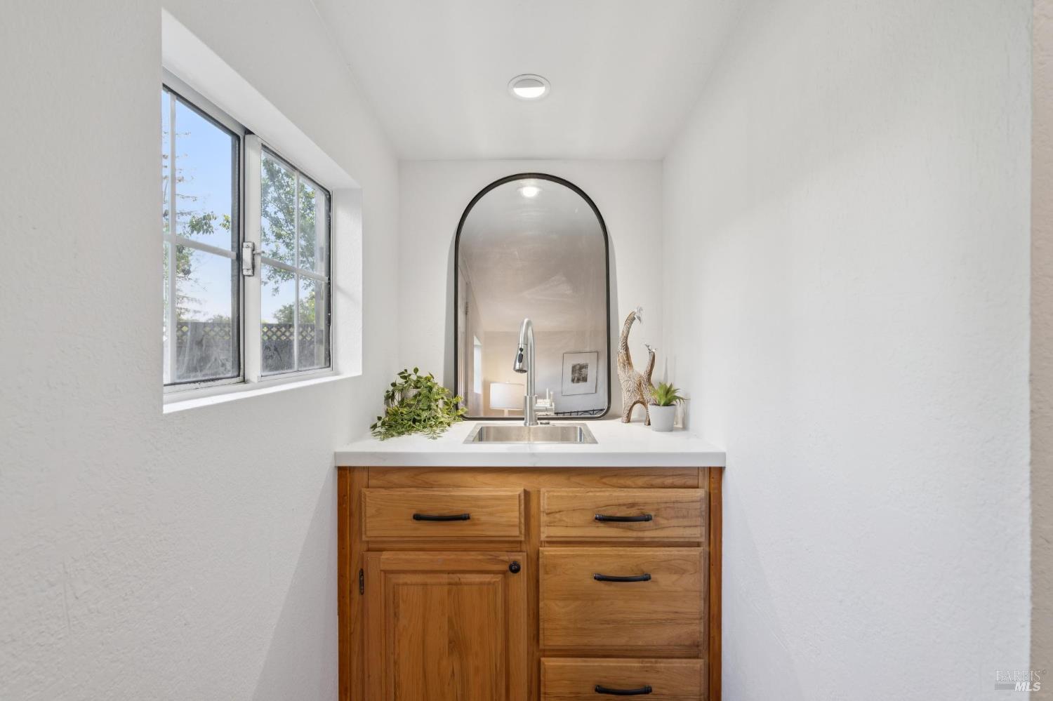 401 Alameda Del Prado