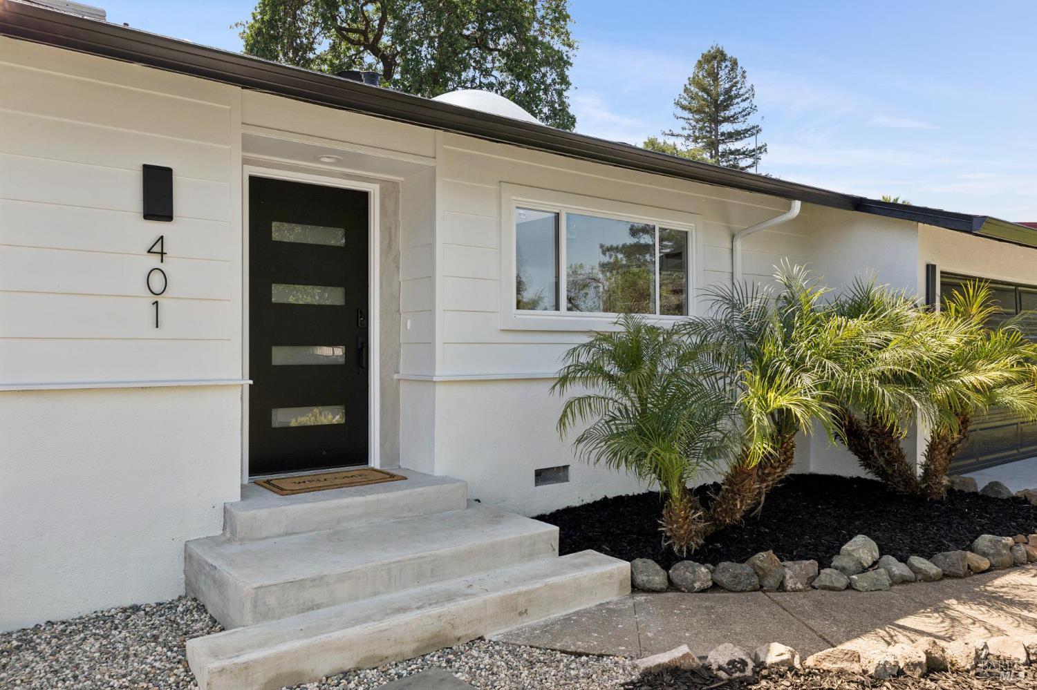 401 Alameda Del Prado