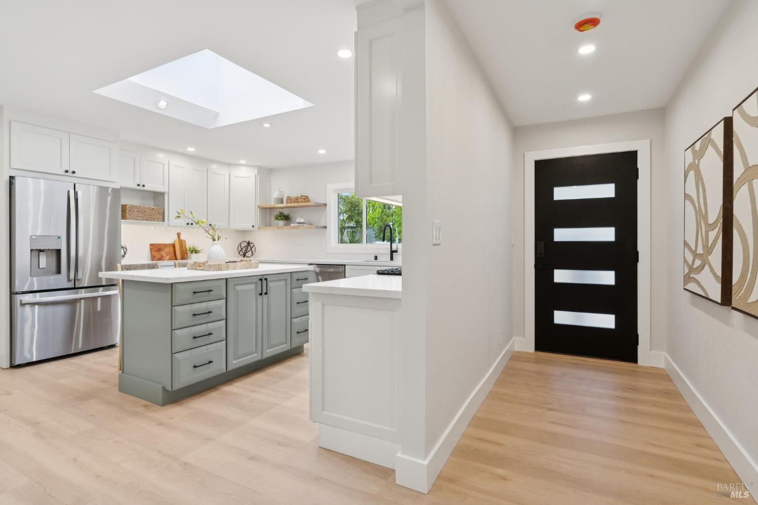 401 Alameda Del Prado