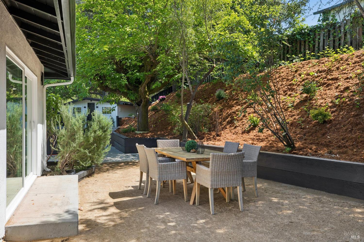 401 Alameda Del Prado