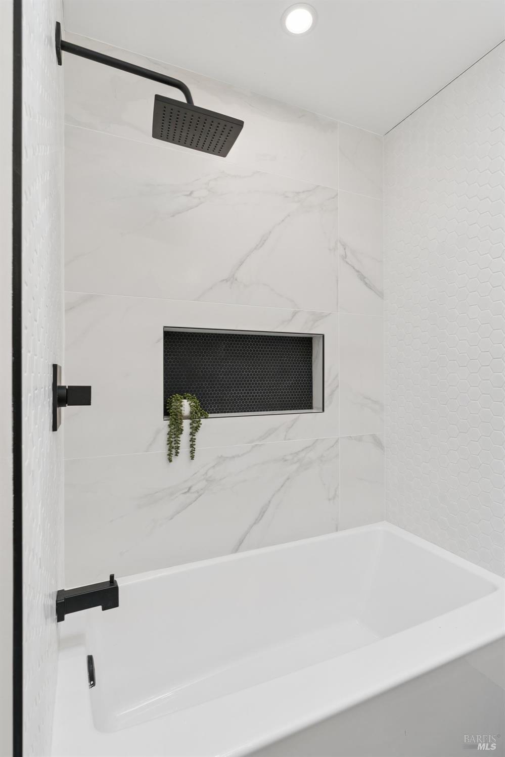 401 Alameda Del Prado