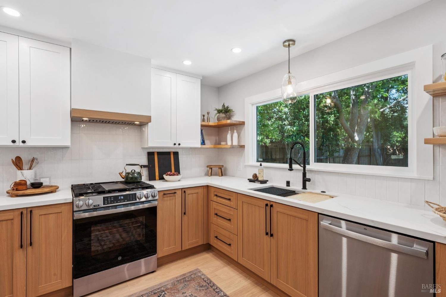 75 San Carlos Way