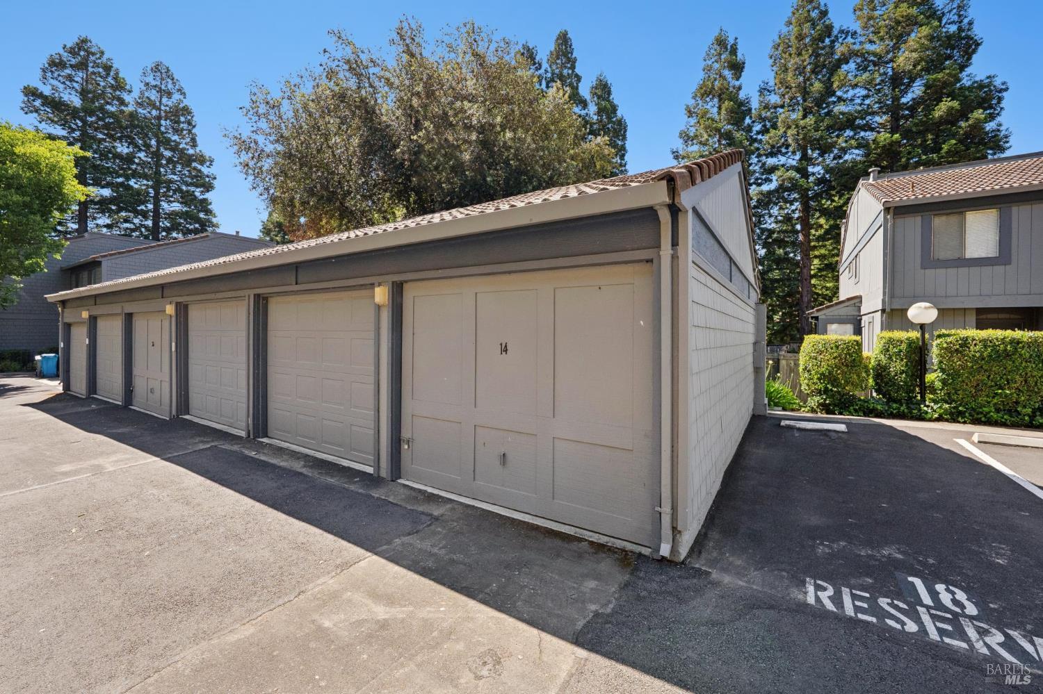 14 Alyssum Court