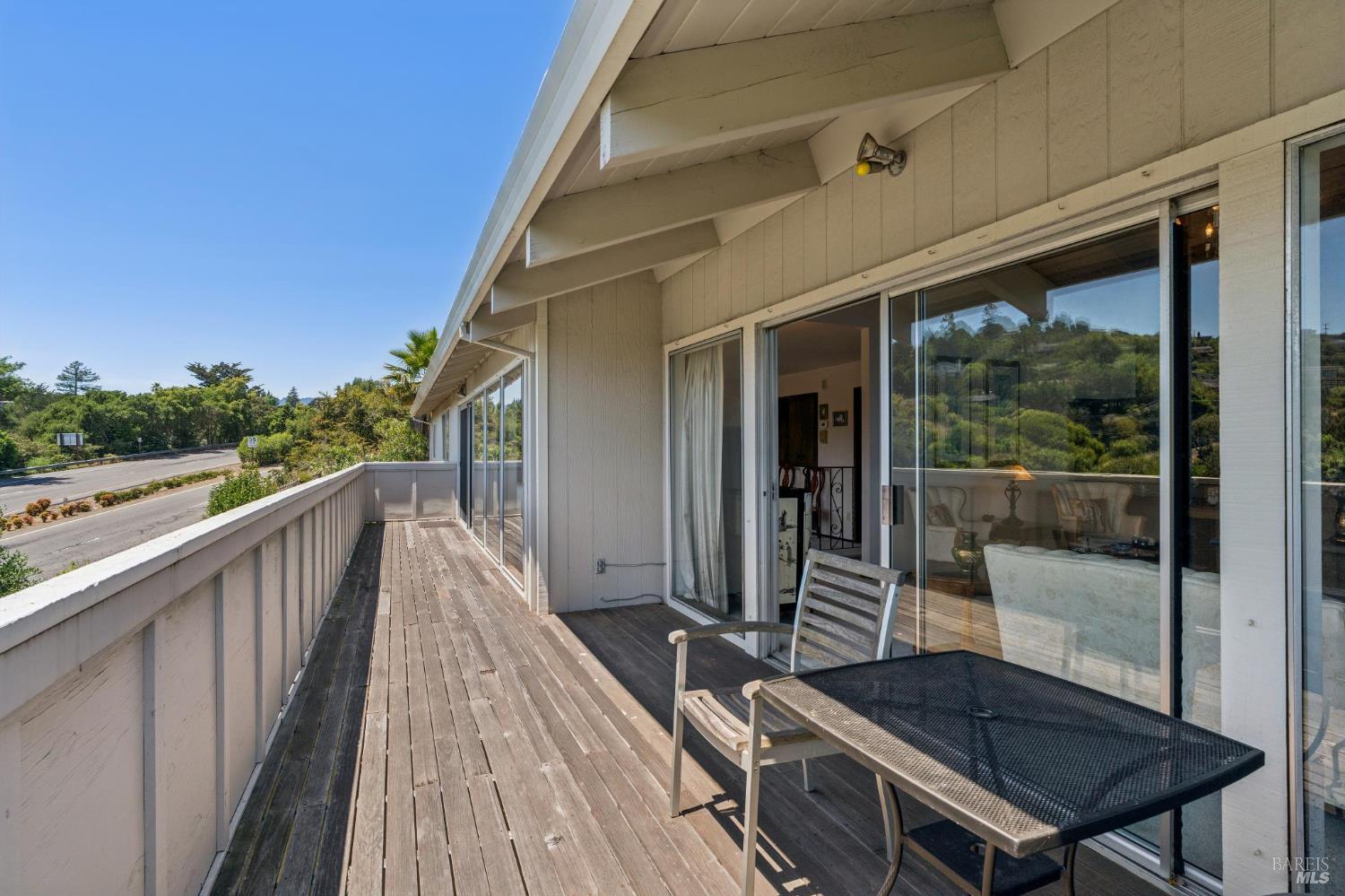 1 Bay Vista Court