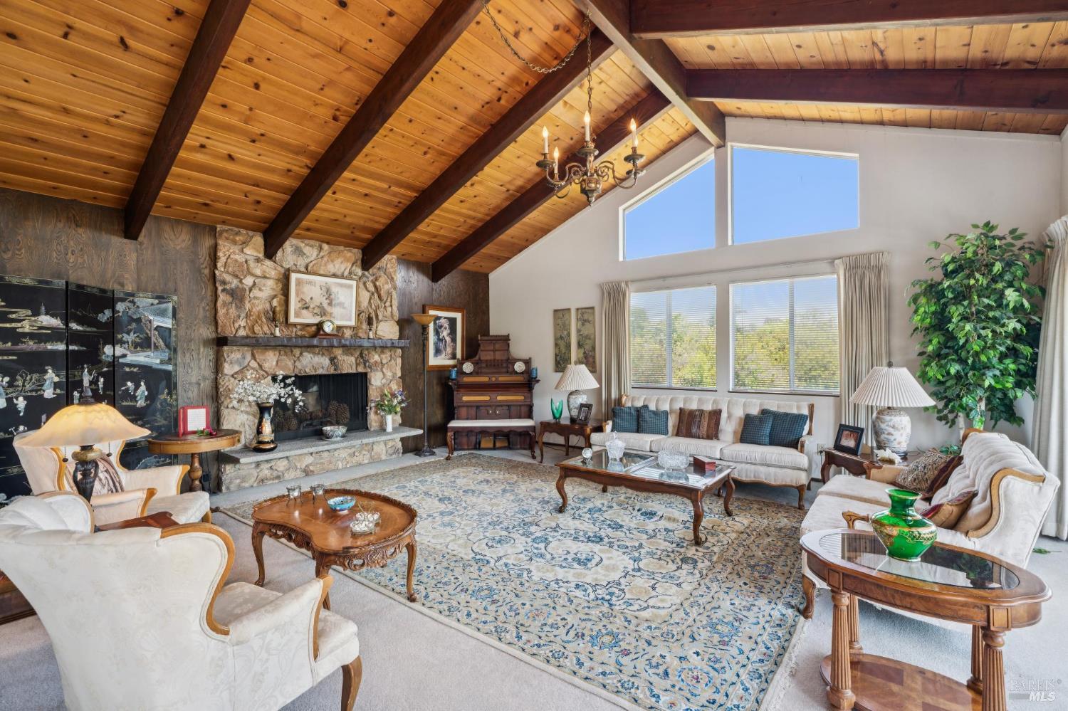 1 Bay Vista Court