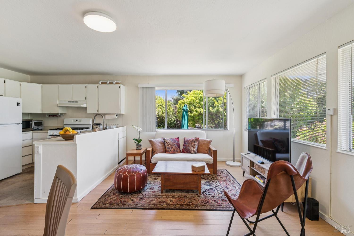 1 Bay Vista Court
