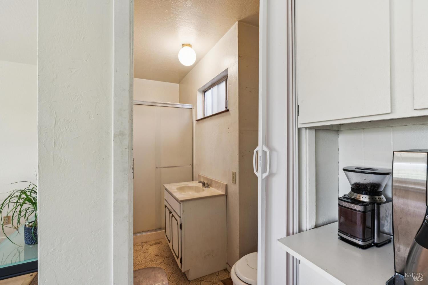 1 Bay Vista Court