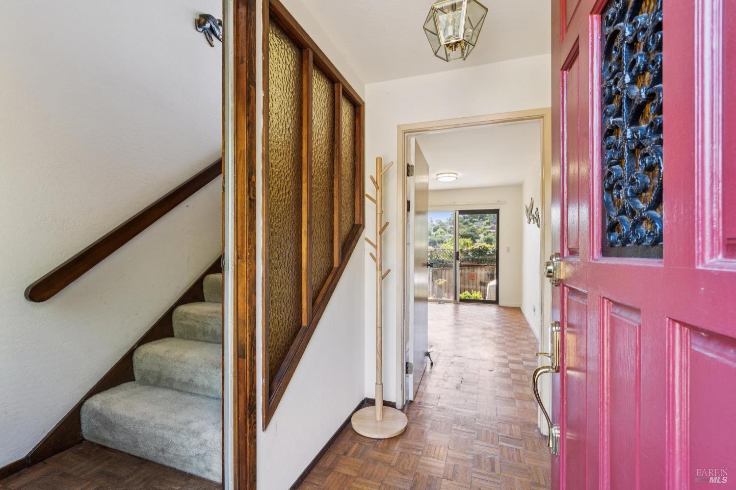 1 Bay Vista Court