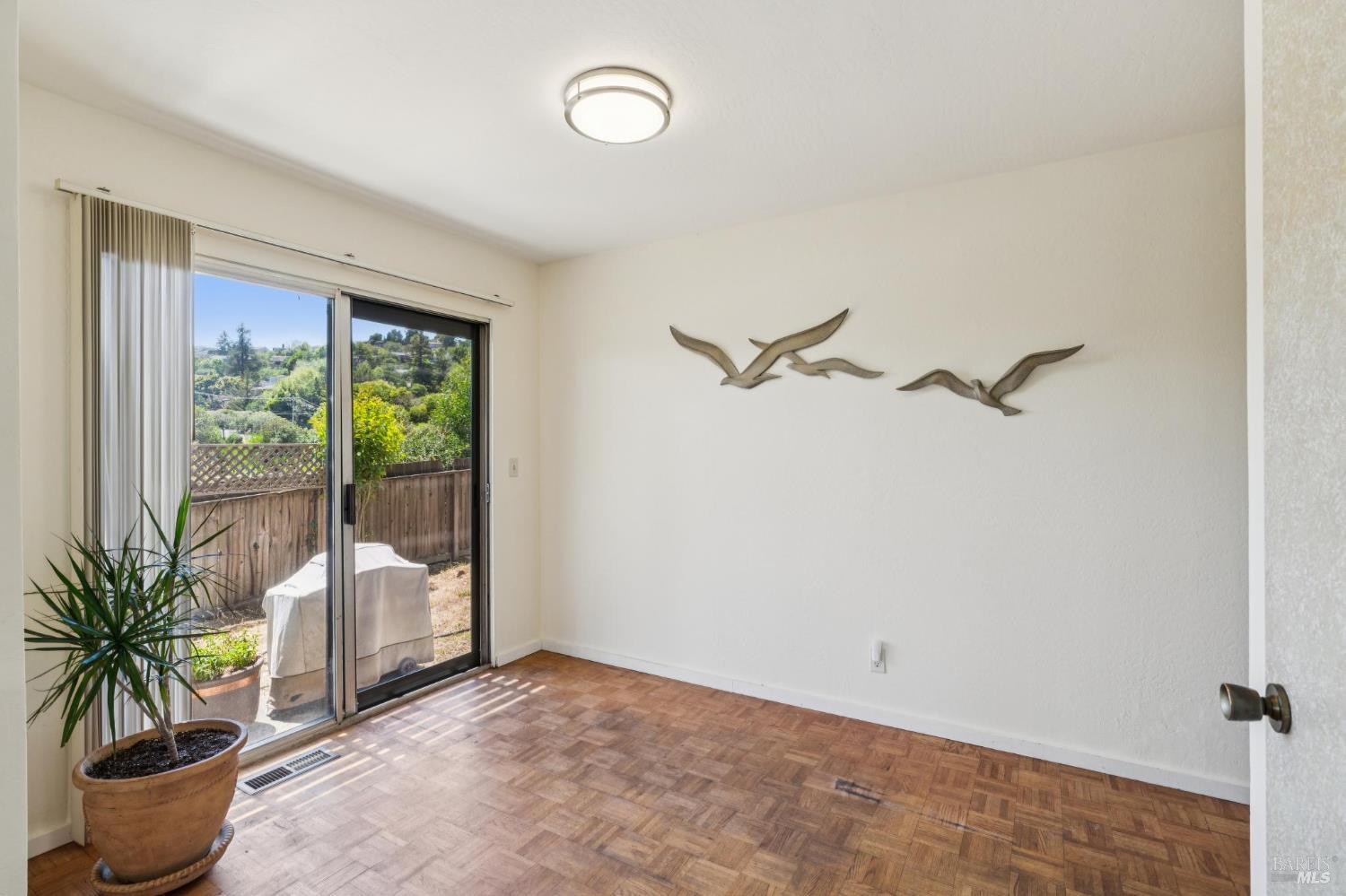 1 Bay Vista Court
