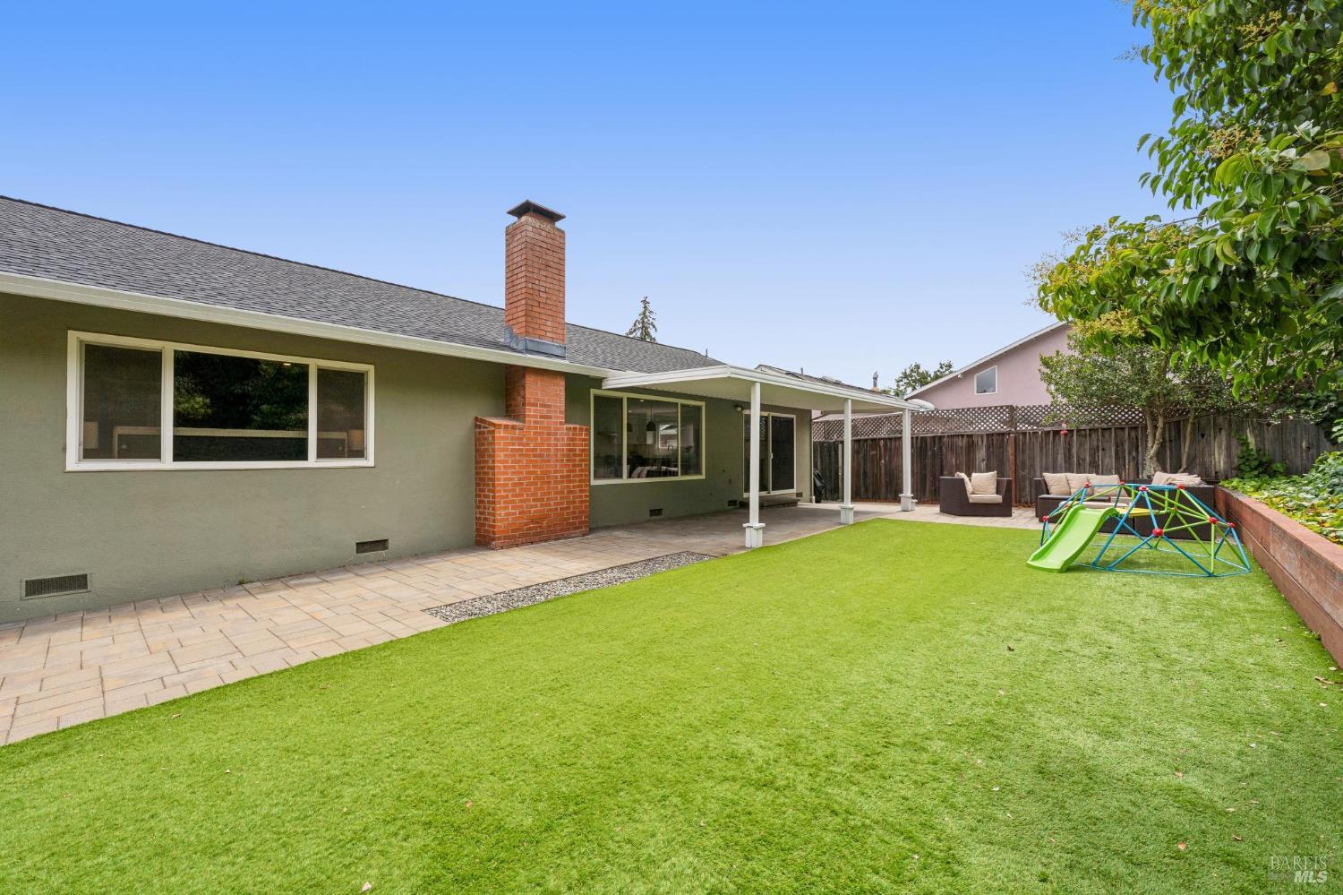24 Lawrence Drive