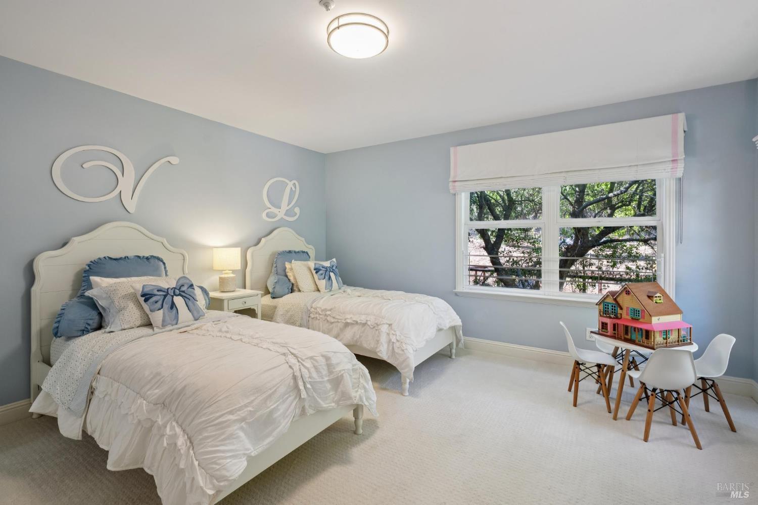30 Oak Shade Lane