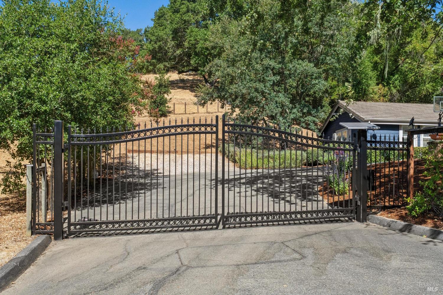30 Oak Shade Lane