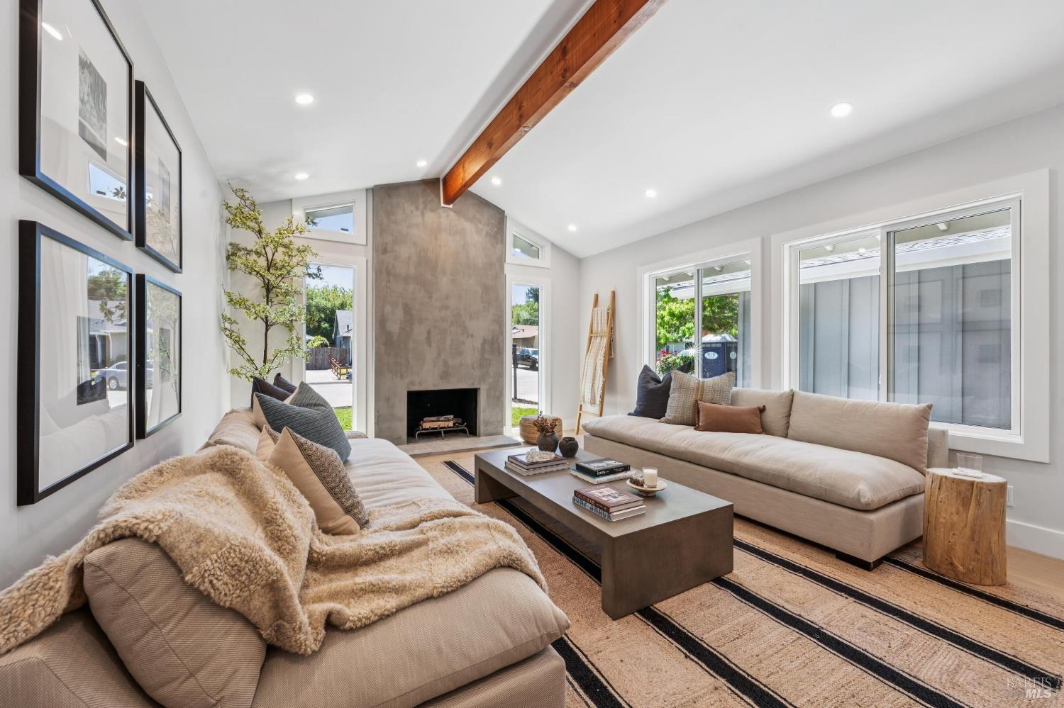 75 San Carlos Way